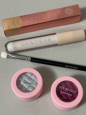 Eye Makeup Bundle - Glimmer Eyeshadow Duo, eyeshadow primer, flat shader brush